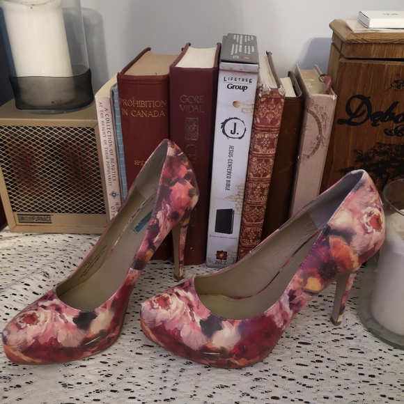 BCBG Flower Print Heels